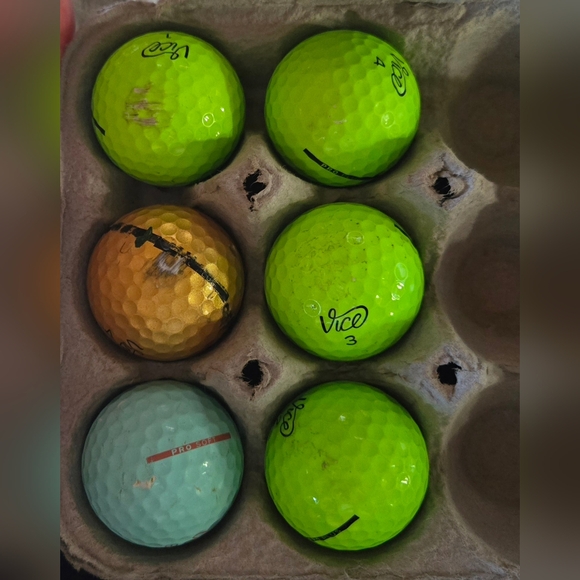 9 Vice Colored Golf Balls. Pro, Pro Plus, Pro Soft. Good to VG condition. - Picture 3 of 3